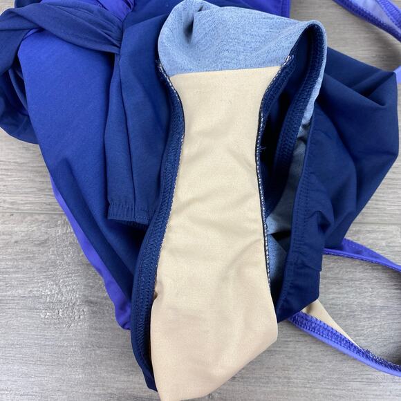 Lands End Violet Navy Blue Ombre V Neck Wrap One Piece Swimsuit Sz.8 - Picture 14 of 15